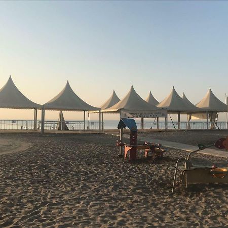 Apartments Naty Beach Málaga Dış mekan fotoğraf